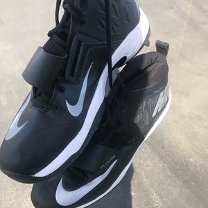 Size 14 Nike Football lineman Cleets